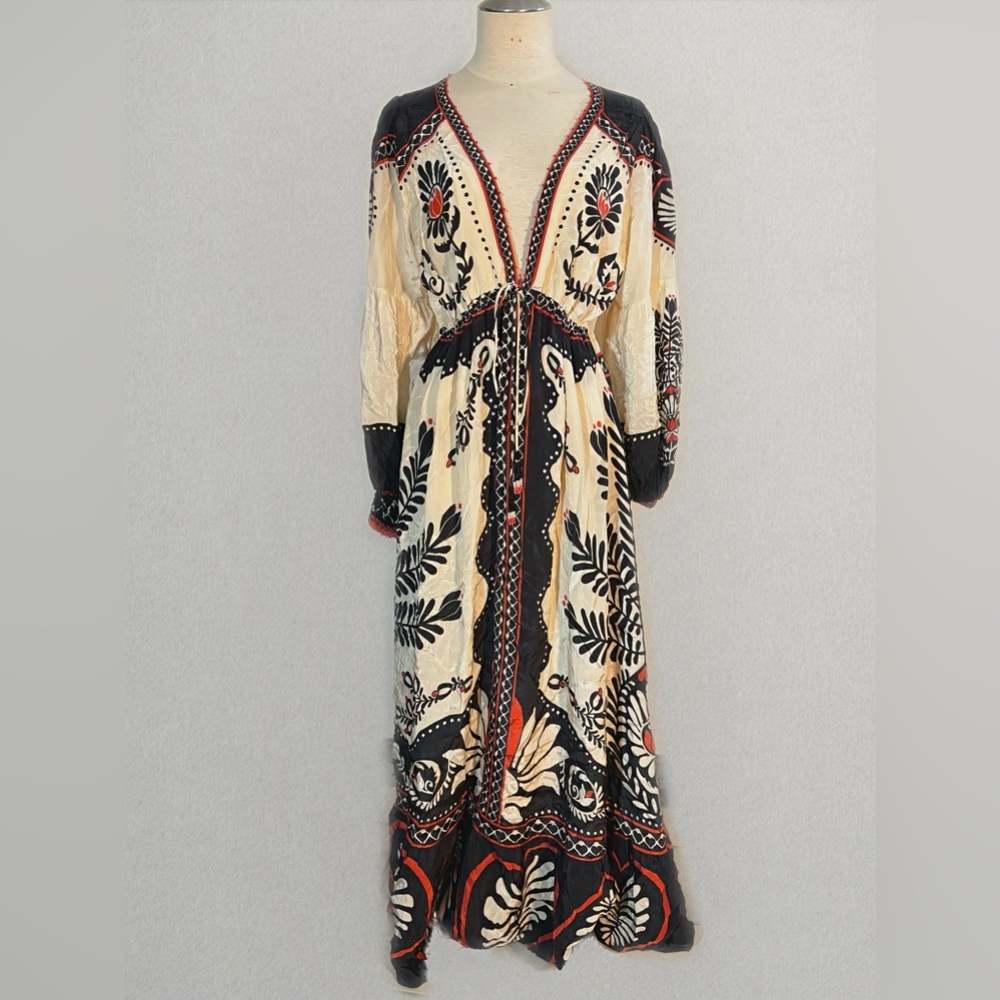 FARM RIO Cream and Black Patterned Maxi Dress with drawstring at waist
